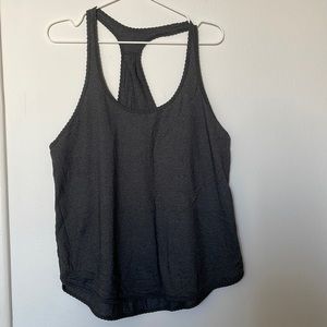 Lululemon tank